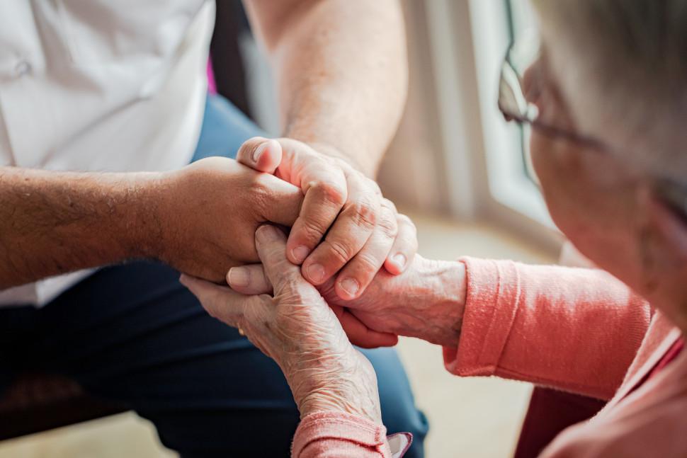 isolement_personnes_agees